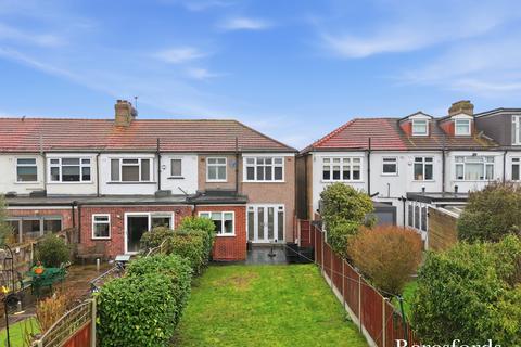 3 bedroom semi-detached house for sale, Sunnings Lane, Upminster, RM14