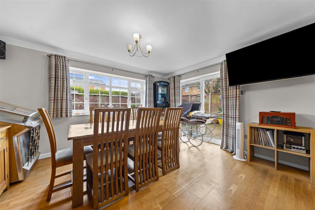 29 Rosemoor Dr Web19.jpg