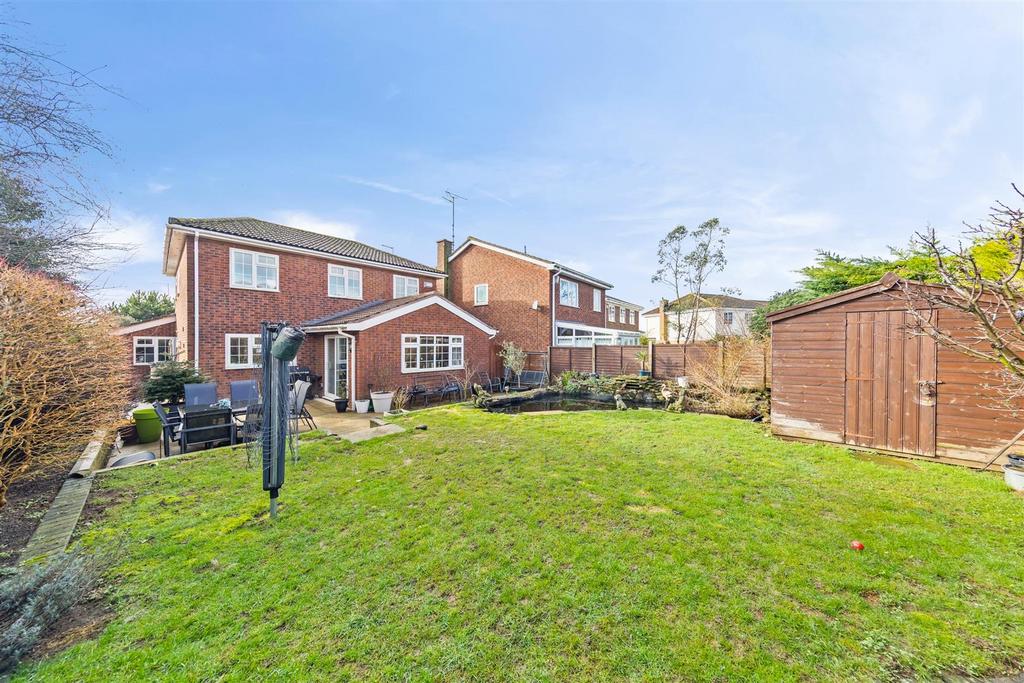 29 Rosemoor Dr Web04.jpg