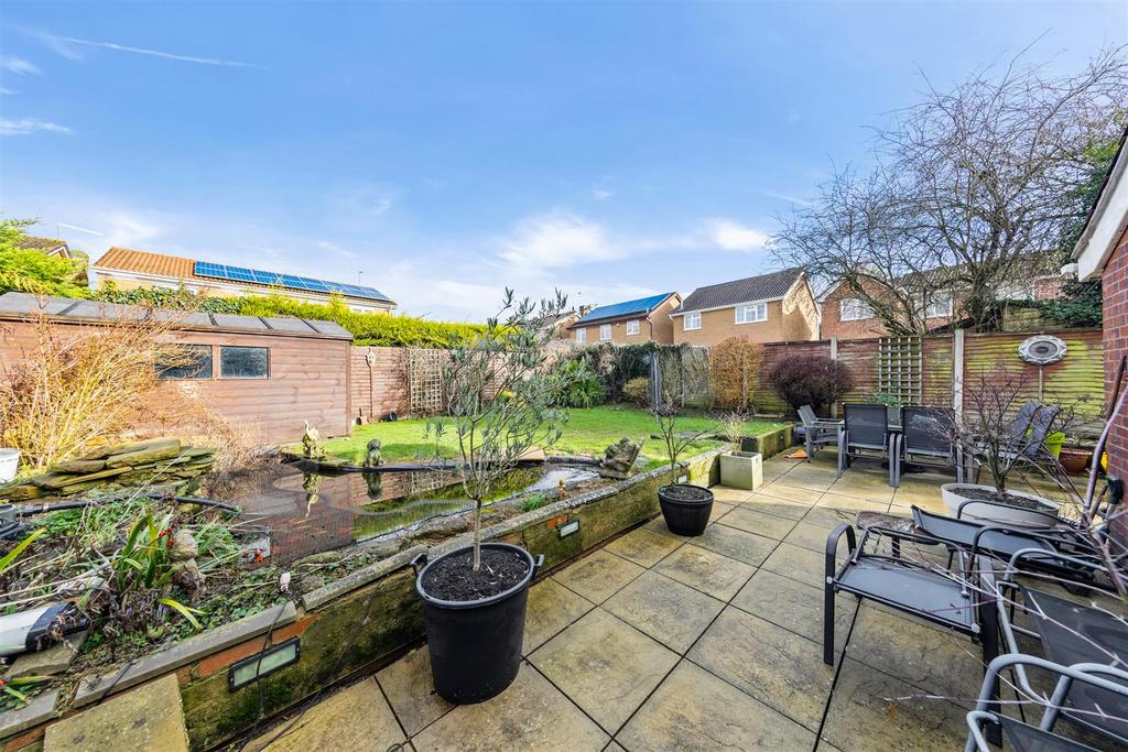 29 Rosemoor Dr Web05.jpg