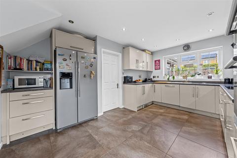 4 bedroom detached house for sale, Rosemoor Drive, Northampton NN4