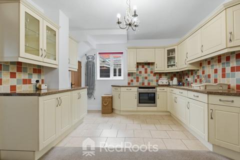 3 bedroom semi-detached house for sale, Doncaster, South Yorkshire DN5