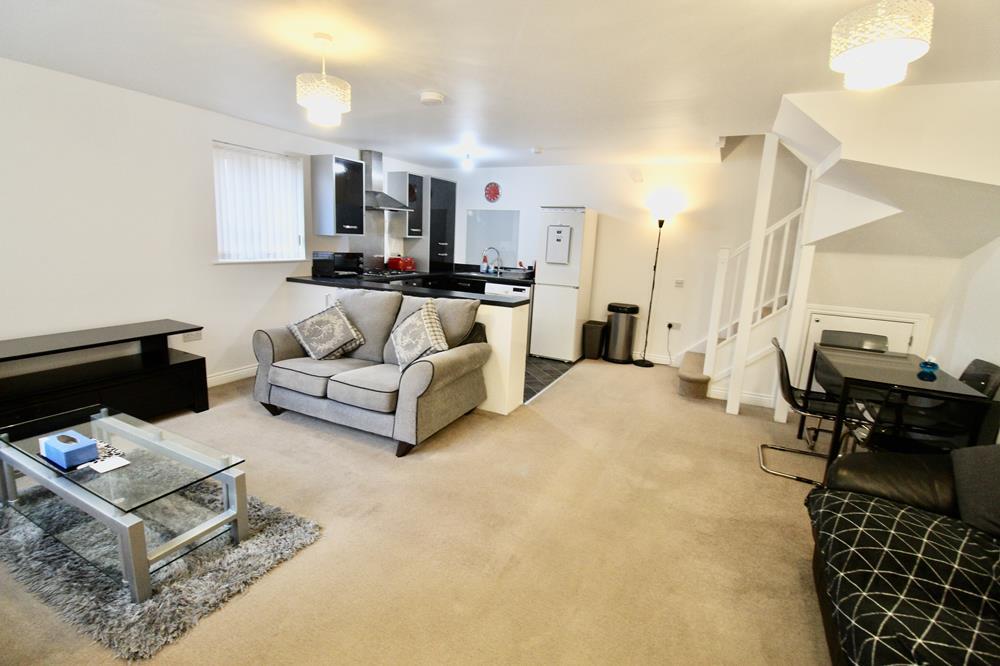 Lounge 1