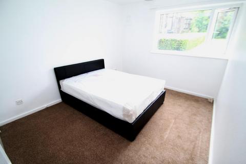 2 bedroom flat to rent, Wood Close, Leeds, West Yorkshire, UK, LS7