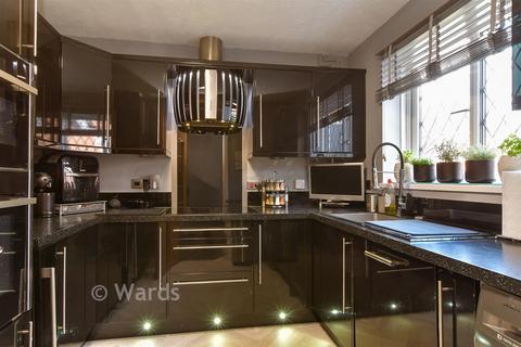 3 bedroom semi-detached house for sale, Snipe Close, Erith, Kent