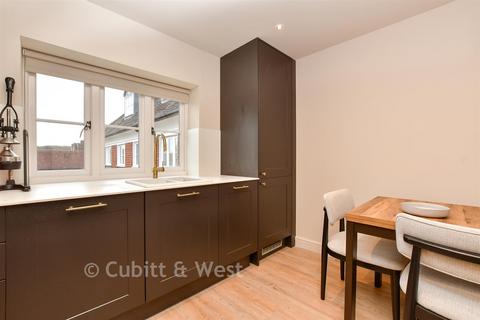 undefined, Elizabeth Drive, Banstead, Surrey