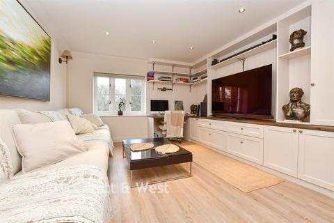 undefined, Elizabeth House, Banstead SM7