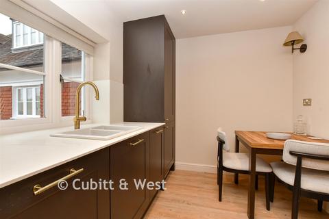 undefined, Elizabeth House, Banstead SM7