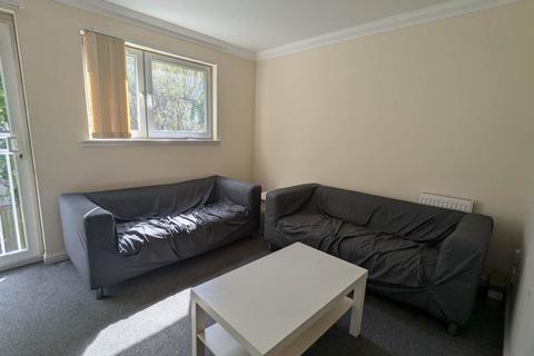 undefined, 5 Milnbank Gardens, ,