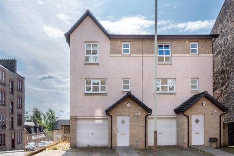 4 bedroom house to rent, 21B Cleghorn Street, ,