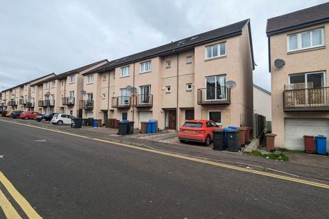 undefined, 15 Larch Street, ,