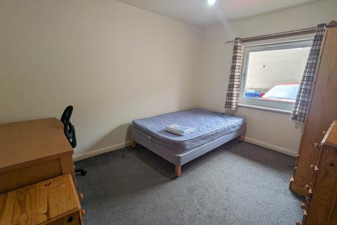 undefined, 15 Larch Street, ,