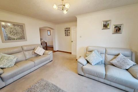undefined, Poplar Close, Swansea SA2