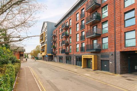 2 bedroom flat for sale, McArthurs Yard, Harbourside