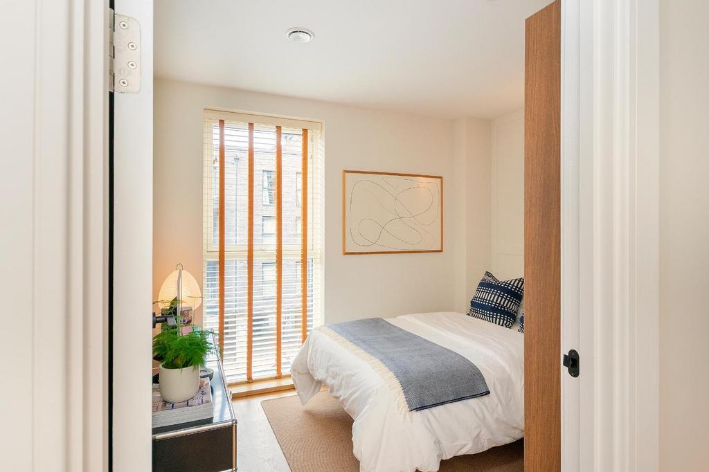 7 M8 YSI - Bedroom H.jpg