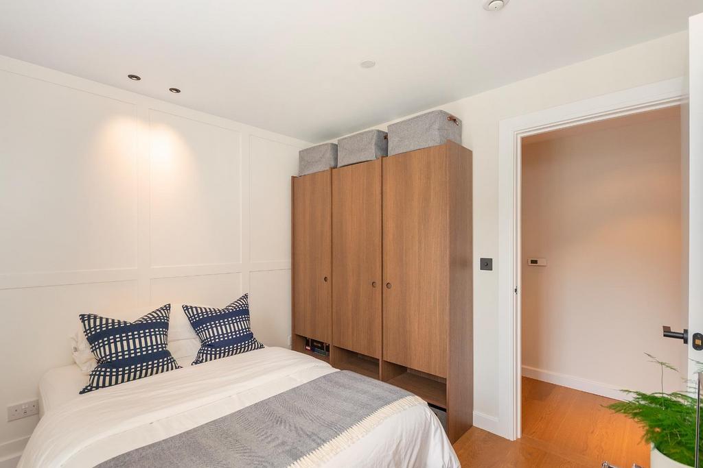 7 M8 YSI - Bedroom F.jpg