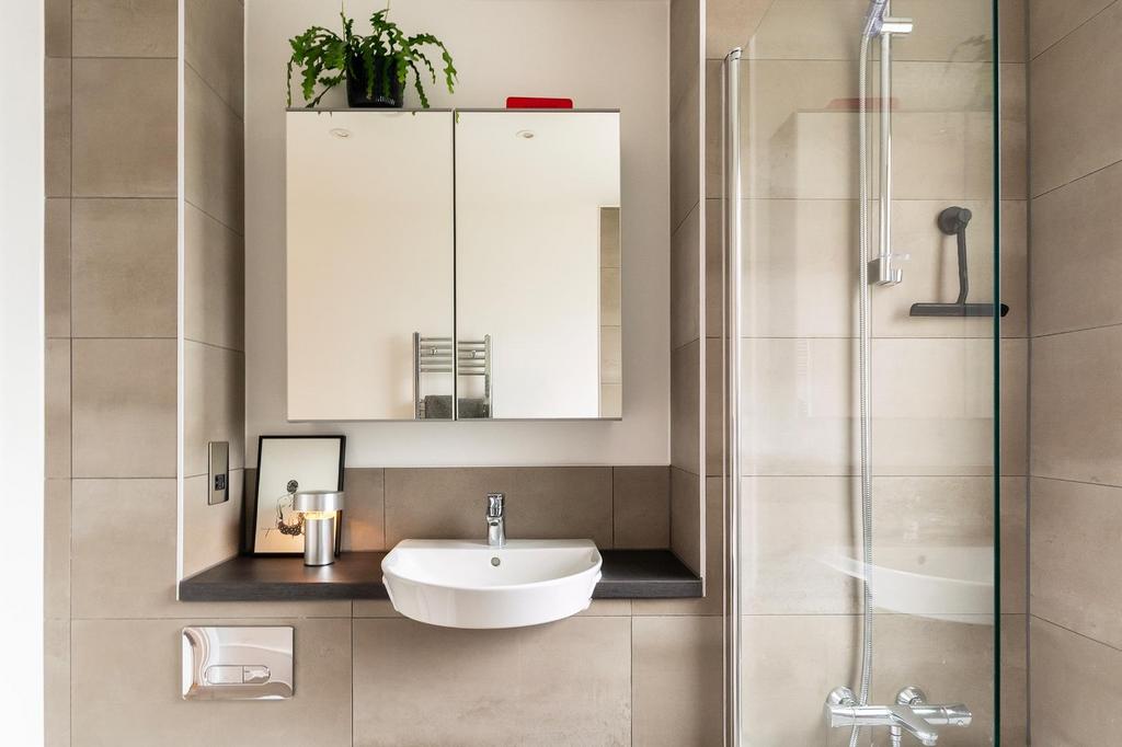 7 M8 YSI - Bathroom A.jpg