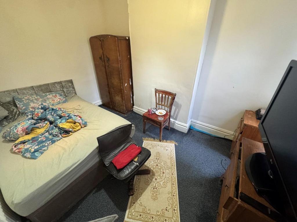 Bedroom 2.jpg