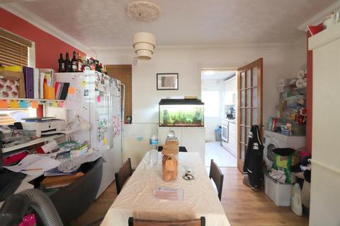 2 bedroom semi-detached house for sale, Luton LU3