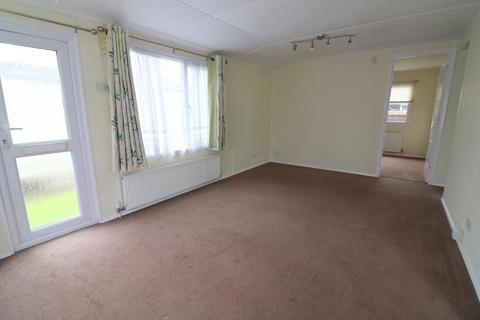 undefined, Nursery Road, Luton LU3