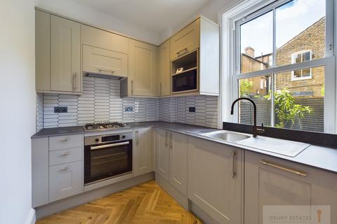 2 bedroom flat to rent, Elmhurst Street, London, SW4