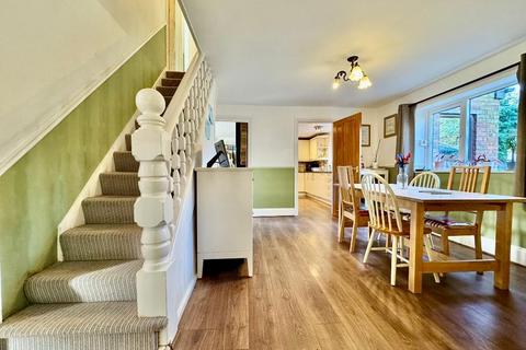 4 bedroom semi-detached house for sale, Dane Street, Peters Green, Luton, Bedfordshire, LU2 8PE