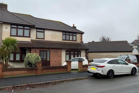 4 bedroom semi-detached house for sale, Elm Park, Hornchurch RM12