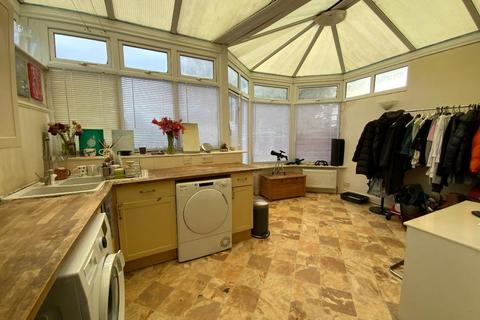3 bedroom semi-detached house for sale, Elm Park, Hornchurch RM12