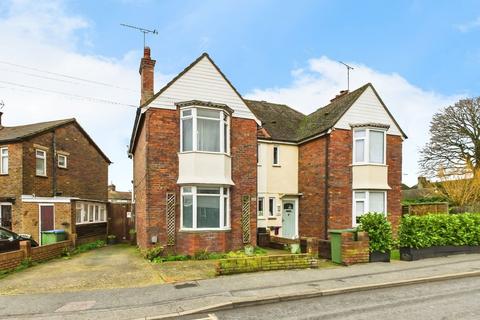 Crawley Road, Horsham RH12