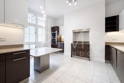 4 bedroom apartment to rent, Bickenhall Mansions, Marylebone W1U