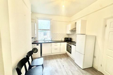 1 bedroom apartment to rent, Fairlawn Park, Sydenham SE26