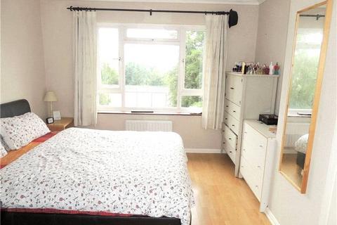 2 bedroom apartment to rent, Ashburton Road, Croydon, CR0