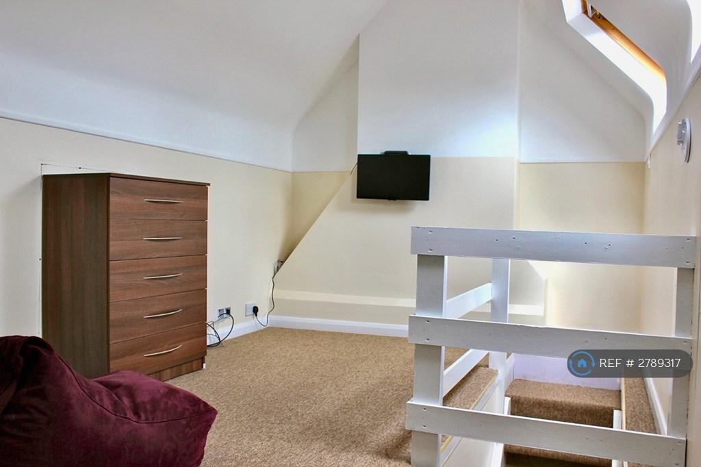 Own Lounge