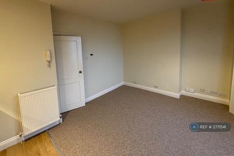 1 bedroom flat to rent, Bedford Square, Brighton, BN1