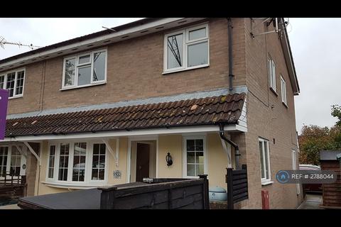 undefined, Lavender Close, Aylesbury, Buckinghamshire, HP21
