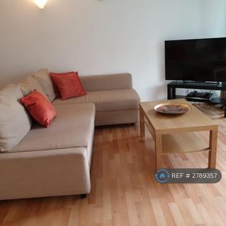 2 bedroom flat to rent, Montana Building, London, SE13