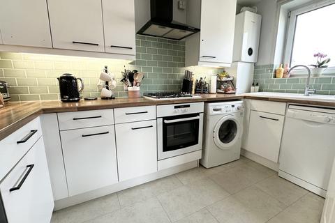 1 bedroom flat for sale, Flat 18, Olney House, 1 Wynter Street, London, SW11