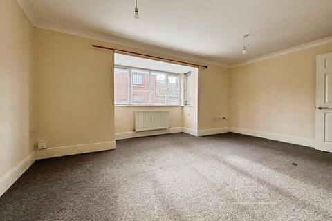 2 bedroom apartment for sale, Trafalgar Road, Newport, Isle of Wight