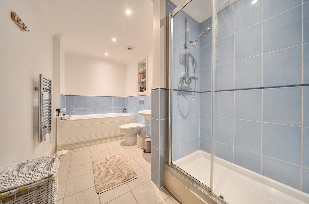 Ensuite Bathroom
