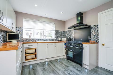 3 bedroom detached house for sale, Larkspur Way, Wakefield, WF2