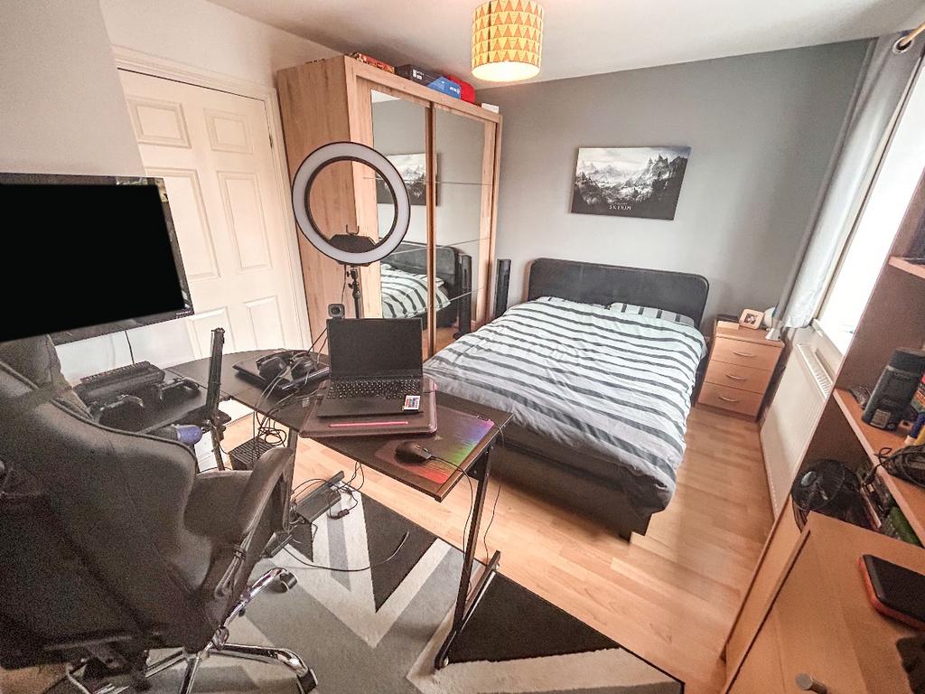 2nd Bedroom