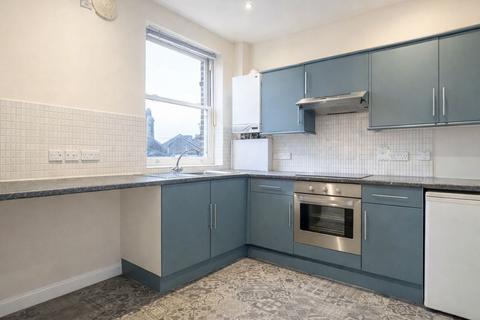 2 bedroom flat to rent, Wernbrook Street