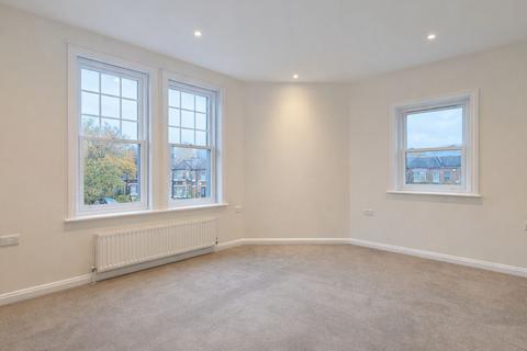 2 bedroom flat to rent, Wernbrook Street