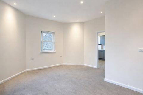 2 bedroom flat to rent, Wernbrook Street