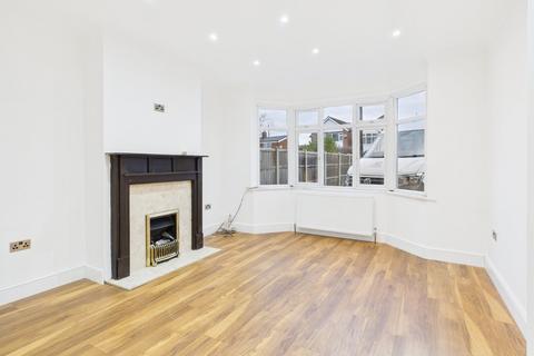 3 bedroom semi-detached house to rent, Langley Road, Slough, Berkshire, SL3