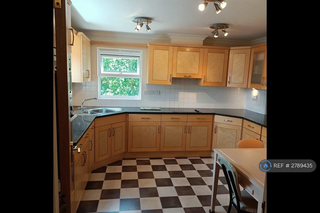 Kitchen With Breakfast Room