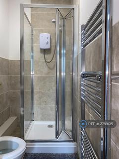 1 bedroom in a house share to rent, Warrington Road, Whiston, Prescot, L35