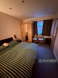 4 bedroom semi-detached house to rent, Scott Hall Road, Leeds, LS7