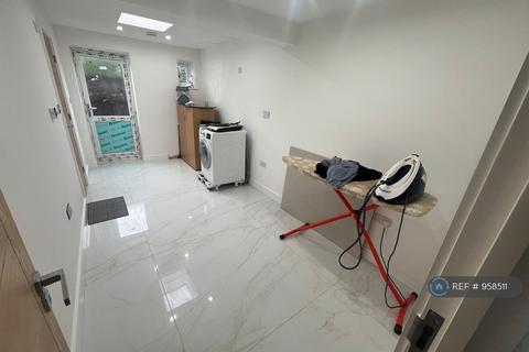undefined, Crosthwaite Way, Slough, SL1
