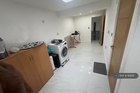 undefined, Crosthwaite Way, Slough, SL1